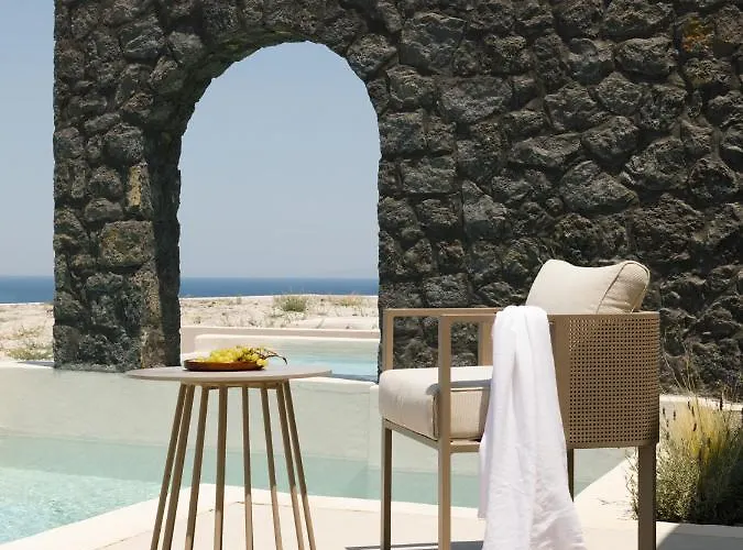 Elysian Retreat Hotel Oia (Santorini)