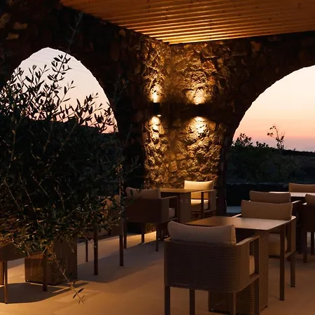 Elysian Retreat * Oia (Santorini)