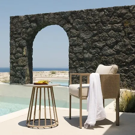 Elysian Retreat Hotel Oia (Santorini)