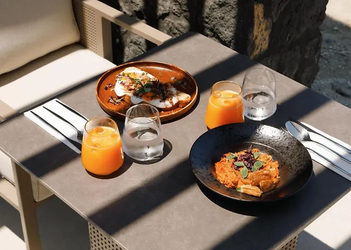 Elysian Retreat 酒店 *